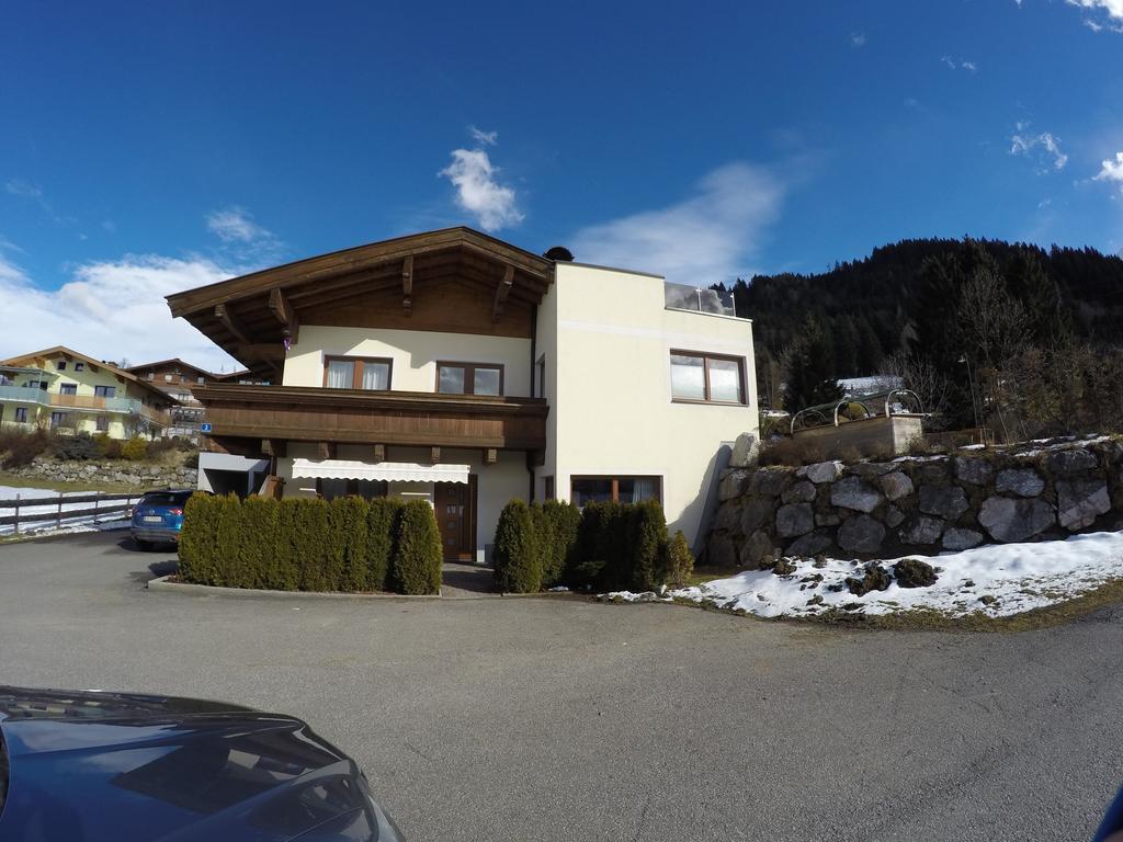 Appartement Felix Kaprun Exteriör bild