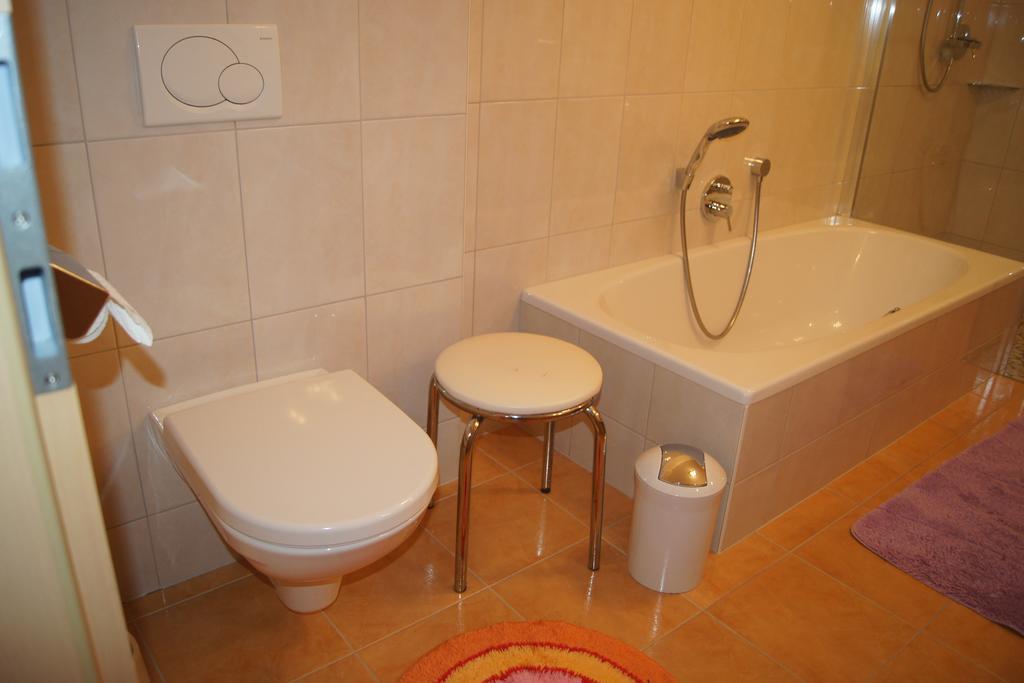 Appartement Felix Kaprun Exteriör bild
